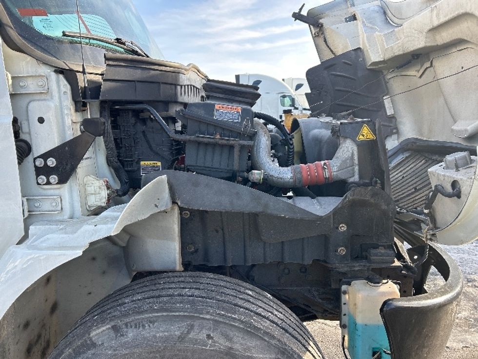 Medium Duty Box Truck-Light and Medium Duty Trucks-International-2020-MV607-East Chicago-IN-230,124\n\t\tmiles-$ 34,500 - Image 23