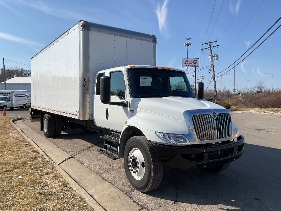 Medium Duty Box Truck-Light and Medium Duty Trucks-International-2020-MV607-East Chicago-IN-79,222\n\t\tmiles-$ 65,500 - Image 1