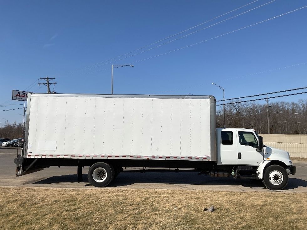 Medium Duty Box Truck-Light and Medium Duty Trucks-International-2020-MV607-East Chicago-IN-79,222\n\t\tmiles-$ 65,500 - Image 15