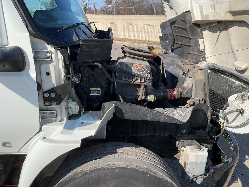 Medium Duty Box Truck-Light and Medium Duty Trucks-International-2020-MV607-East Chicago-IN-79,222\n\t\tmiles-$ 65,500 - Image 23