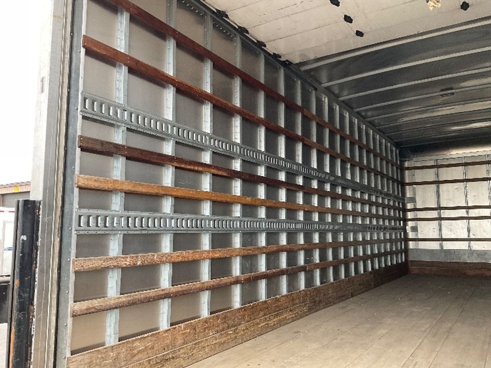 Medium Duty Box Truck-Light and Medium Duty Trucks-International-2020-MV607-East Chicago-IN-90,555\n\t\tmiles-$ 64,250 - Image 11