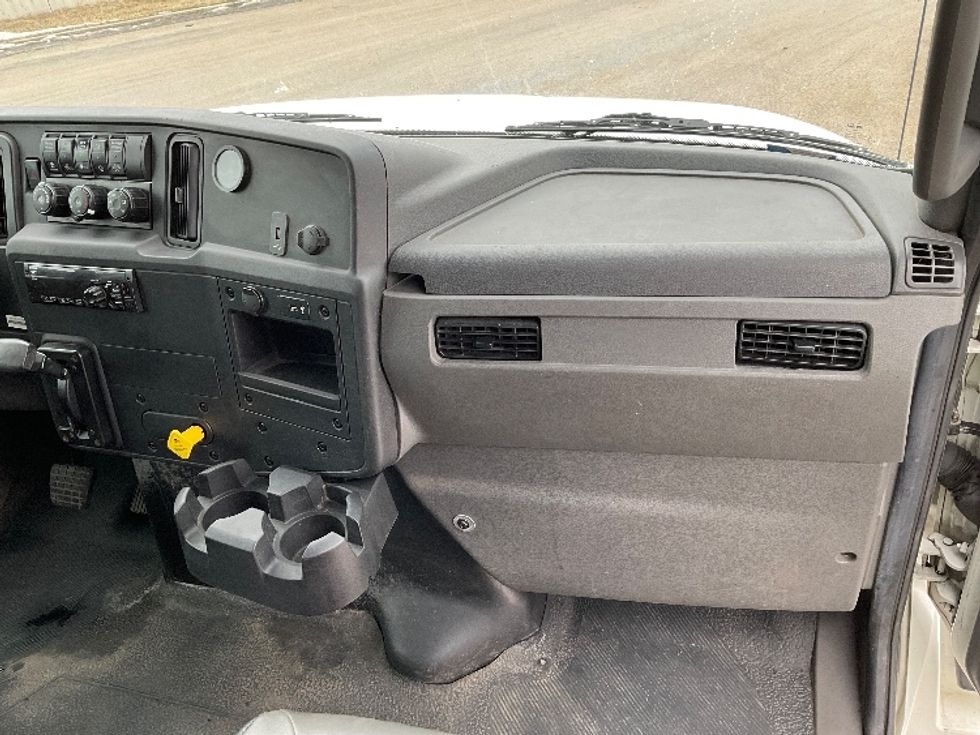 Medium Duty Box Truck-Light and Medium Duty Trucks-International-2020-MV607-East Chicago-IN-90,555\n\t\tmiles-$ 64,250 - Image 21