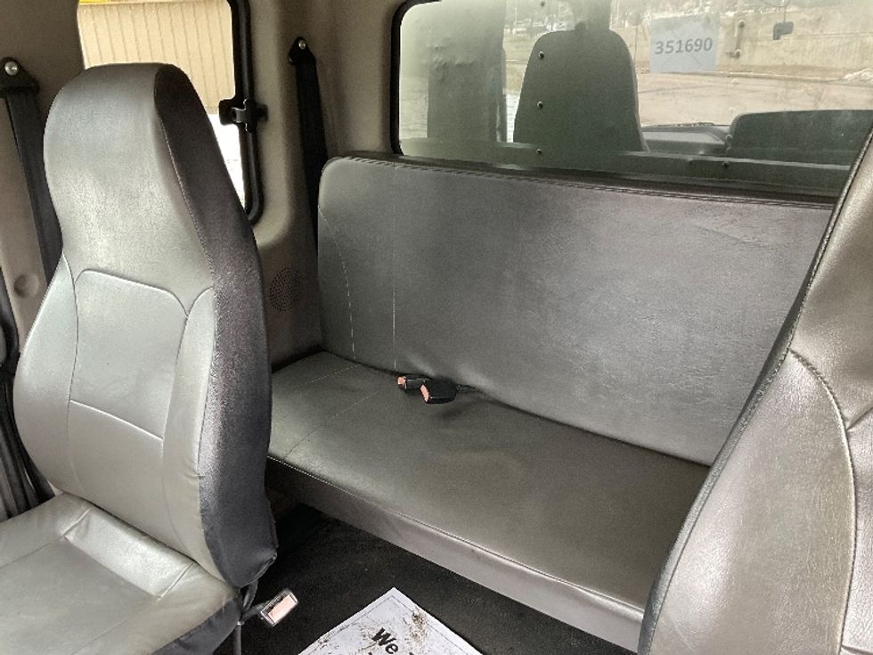 Medium Duty Box Truck-Light and Medium Duty Trucks-International-2020-MV607-East Chicago-IN-90,555\n\t\tmiles-$ 64,250 - Image 25