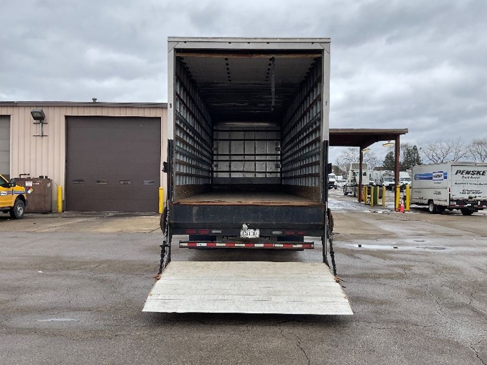 Medium Duty Box Truck-Light and Medium Duty Trucks-International-2020-MV607-East Chicago-IN-90,555\n\t\tmiles-$ 64,250 - Image 9