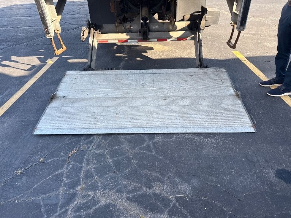 Medium Duty Box Truck-Light and Medium Duty Trucks-International-2020-MV607-East Chicago-IN-98,096\n\t\tmiles-$ 54,500 - Image 9