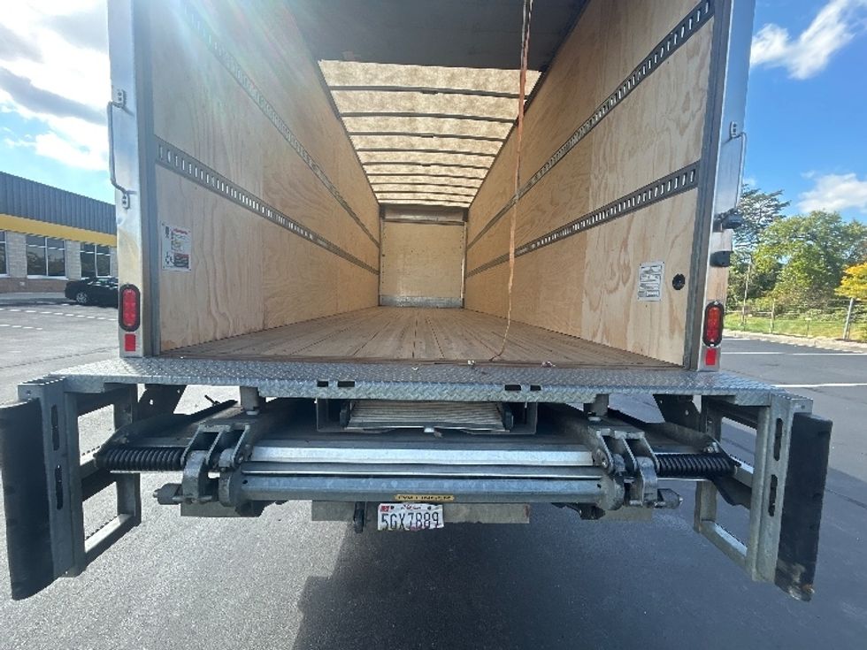 Medium Duty Box Truck-Light and Medium Duty Trucks-International-2020-MV607-Eden-MD-219,697\n\t\tmiles-$ 47,750 - Image 10