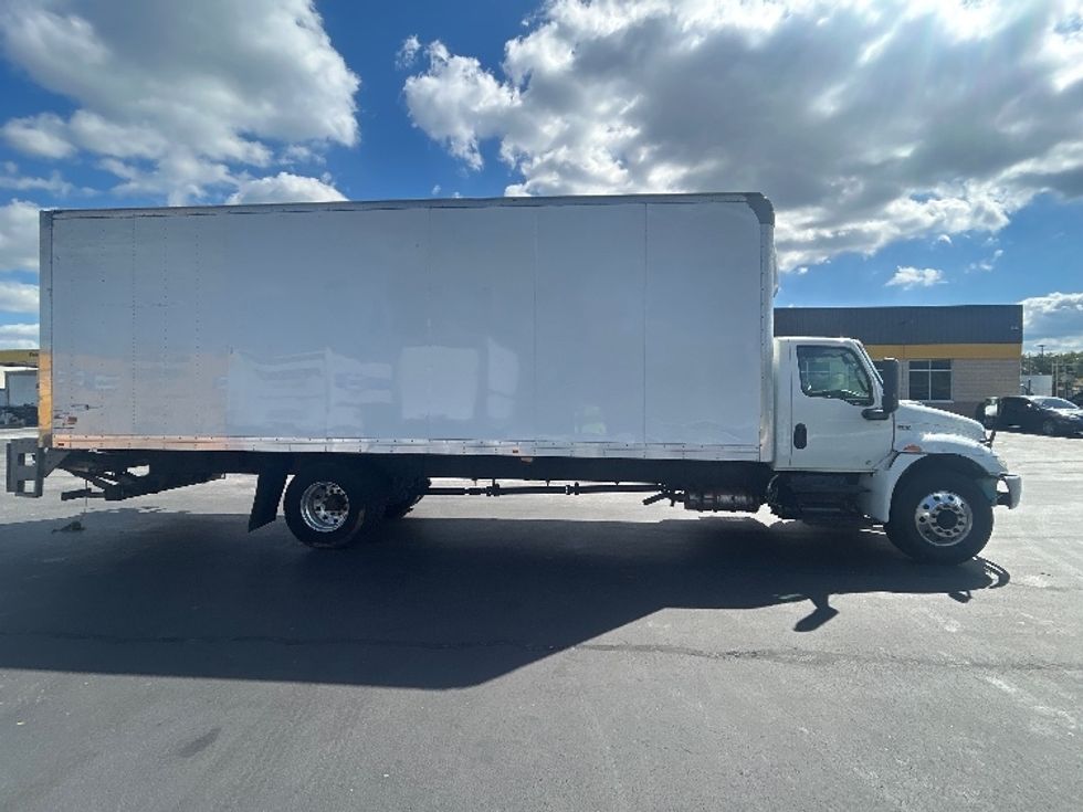 Medium Duty Box Truck-Light and Medium Duty Trucks-International-2020-MV607-Eden-MD-219,697\n\t\tmiles-$ 47,750 - Image 15
