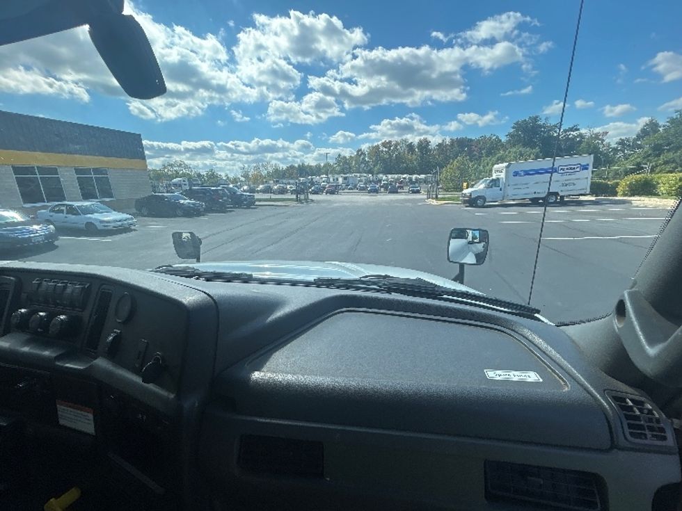 Medium Duty Box Truck-Light and Medium Duty Trucks-International-2020-MV607-Eden-MD-219,697\n\t\tmiles-$ 47,750 - Image 21