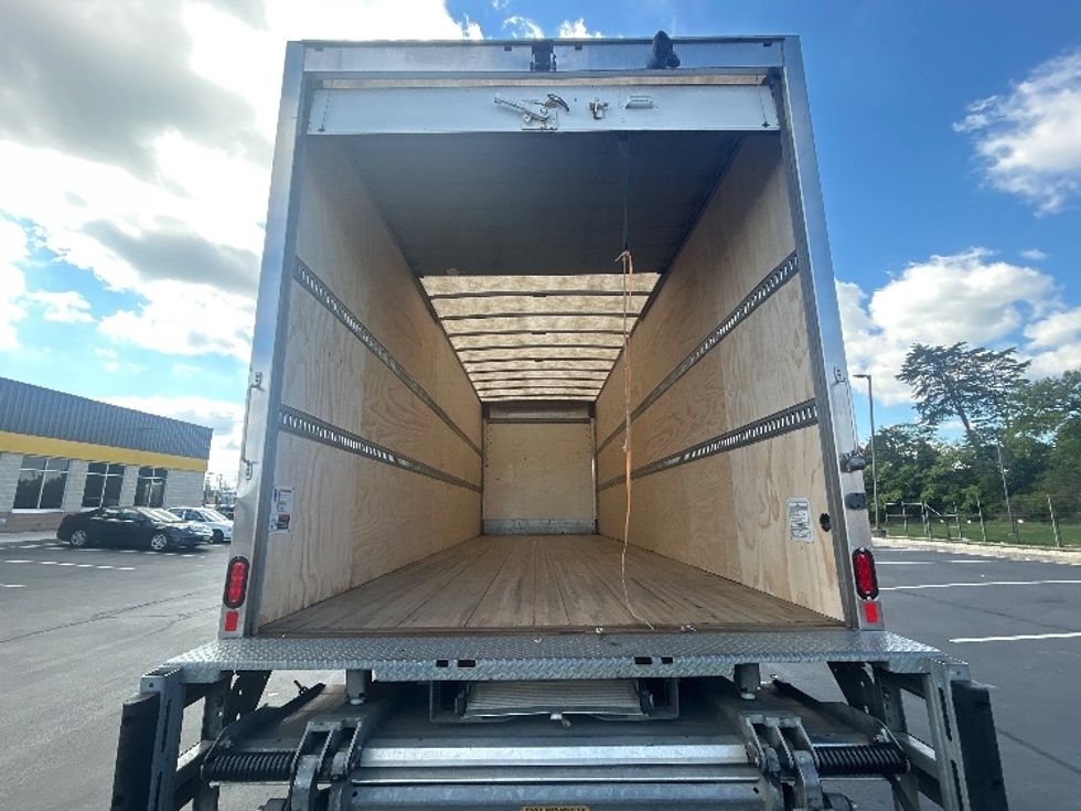 Medium Duty Box Truck-Light and Medium Duty Trucks-International-2020-MV607-Eden-MD-219,697\n\t\tmiles-$ 47,750 - Image 8