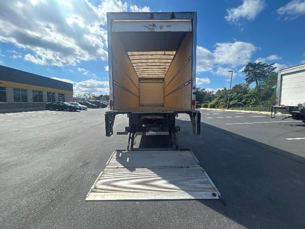 Medium Duty Box Truck-Light and Medium Duty Trucks-International-2020-MV607-Eden-MD-219,697\n\t\tmiles-$ 47,750 - Image 9
