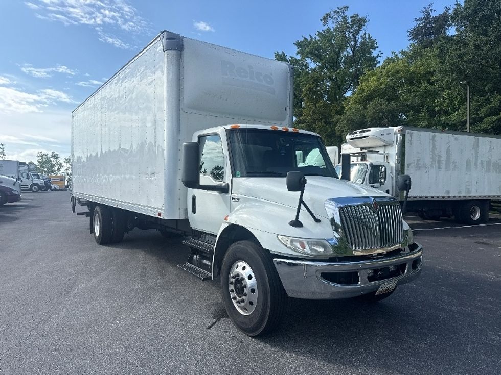 Medium Duty Box Truck-Light and Medium Duty Trucks-International-2020-MV607-Eden-MD-323,018\n\t\tmiles-$ 32,000 - Image 1