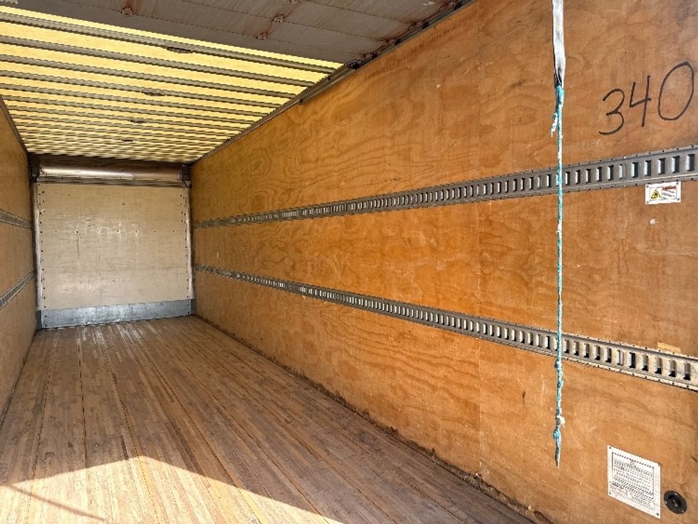 Medium Duty Box Truck-Light and Medium Duty Trucks-International-2020-MV607-Eden-MD-323,018\n\t\tmiles-$ 32,000 - Image 12