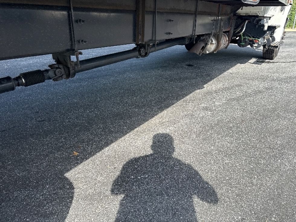 Medium Duty Box Truck-Light and Medium Duty Trucks-International-2020-MV607-Eden-MD-323,018\n\t\tmiles-$ 32,000 - Image 14