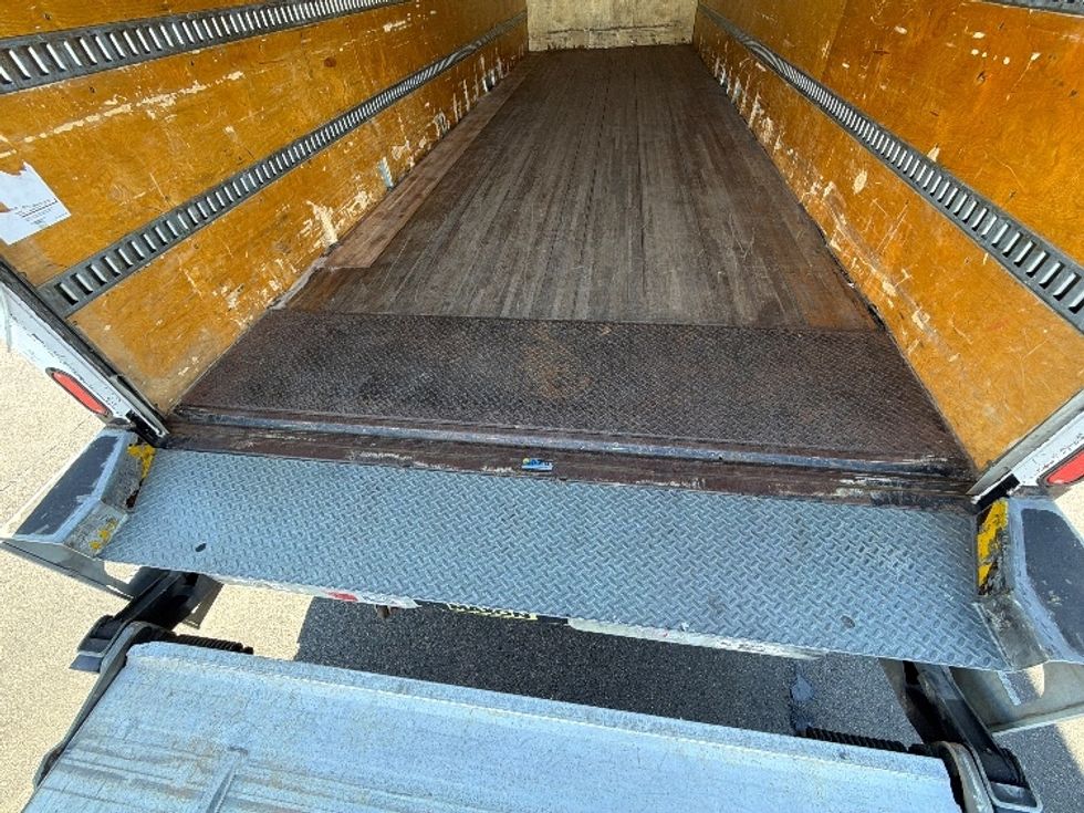 Medium Duty Box Truck-Light and Medium Duty Trucks-International-2020-MV607-Edison-NJ-182,410\n\t\tmiles-$ 54,500 - Image 10