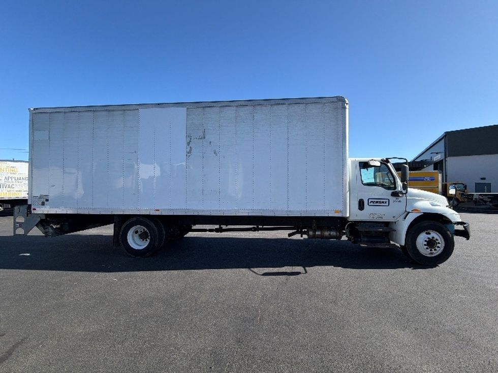 Medium Duty Box Truck-Light and Medium Duty Trucks-International-2020-MV607-Edison-NJ-182,410\n\t\tmiles-$ 54,500 - Image 15