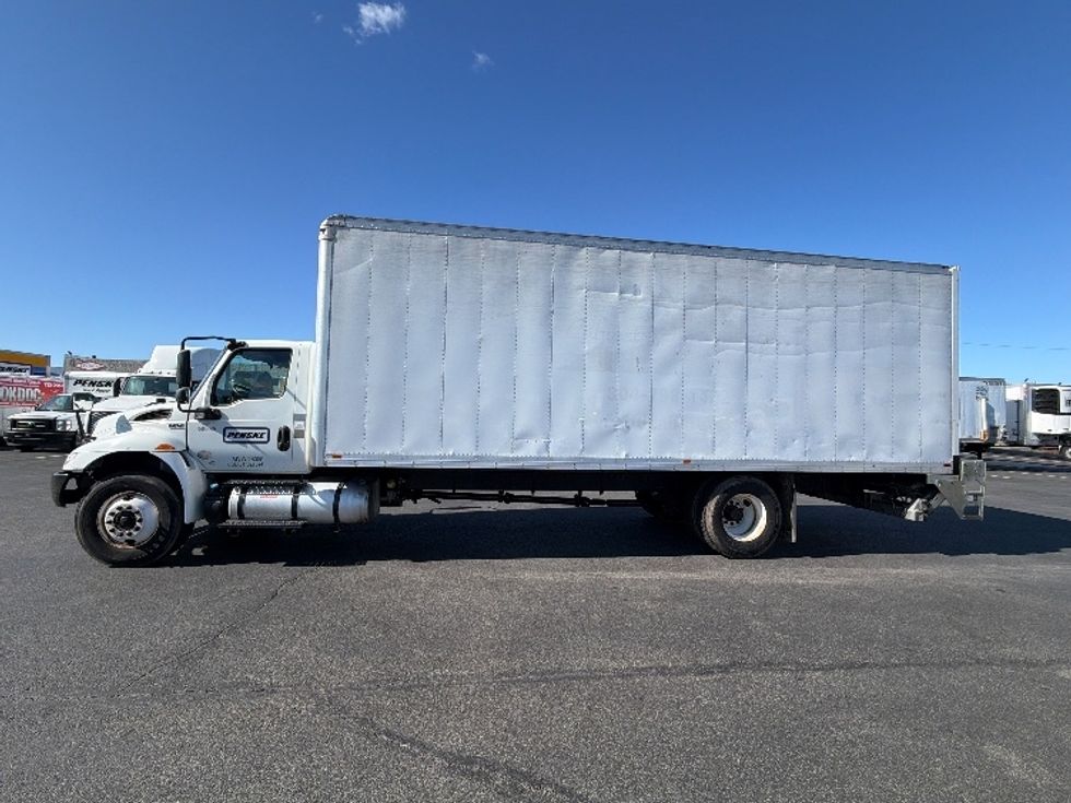 Medium Duty Box Truck-Light and Medium Duty Trucks-International-2020-MV607-Edison-NJ-182,410\n\t\tmiles-$ 54,500 - Image 4
