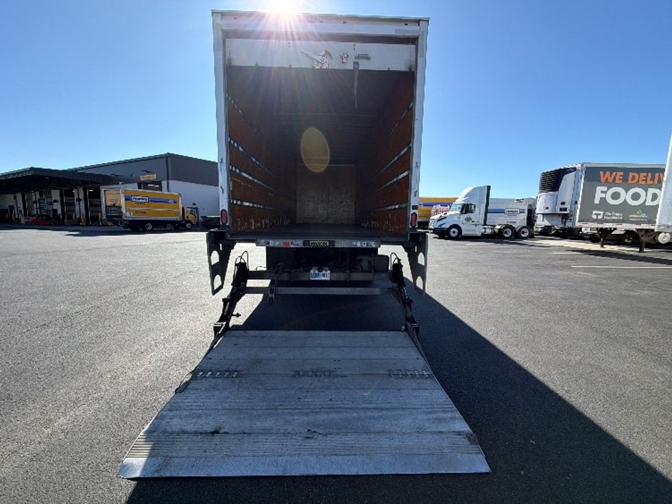 Medium Duty Box Truck-Light and Medium Duty Trucks-International-2020-MV607-Edison-NJ-182,410\n\t\tmiles-$ 54,500 - Image 9