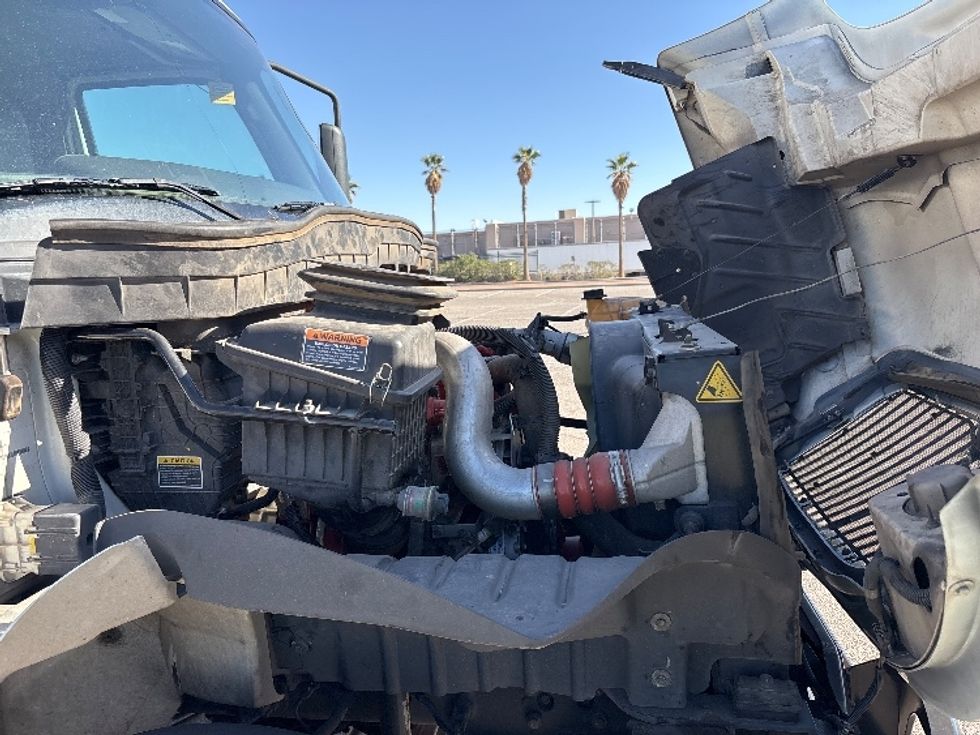 Medium Duty Box Truck-Light and Medium Duty Trucks-International-2020-MV607-El Paso-TX-128,027\n\t\tmiles-$ 56,000 - Image 23