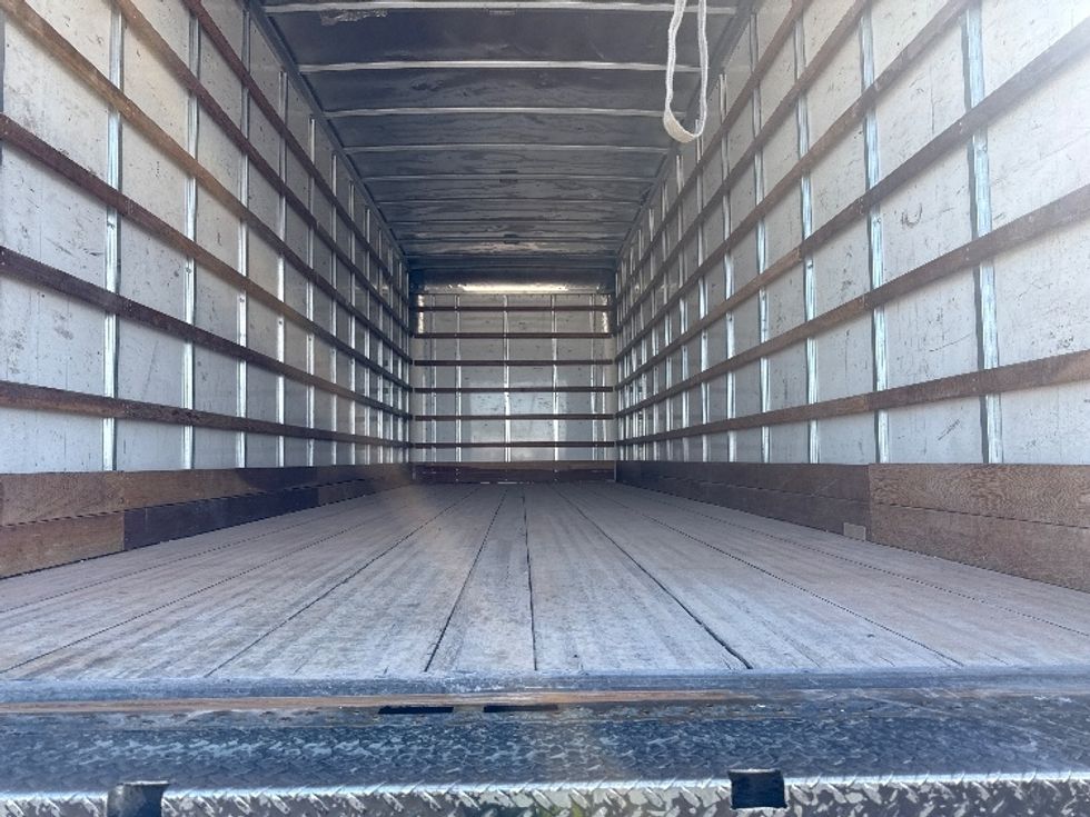 Medium Duty Box Truck-Light and Medium Duty Trucks-International-2020-MV607-El Paso-TX-143,500\n\t\tmiles-$ 52,750 - Image 10