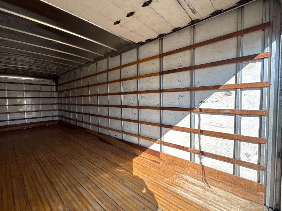 Medium Duty Box Truck-Light and Medium Duty Trucks-International-2020-MV607-El Paso-TX-157,681\n\t\tmiles-$ 51,000 - Image 12