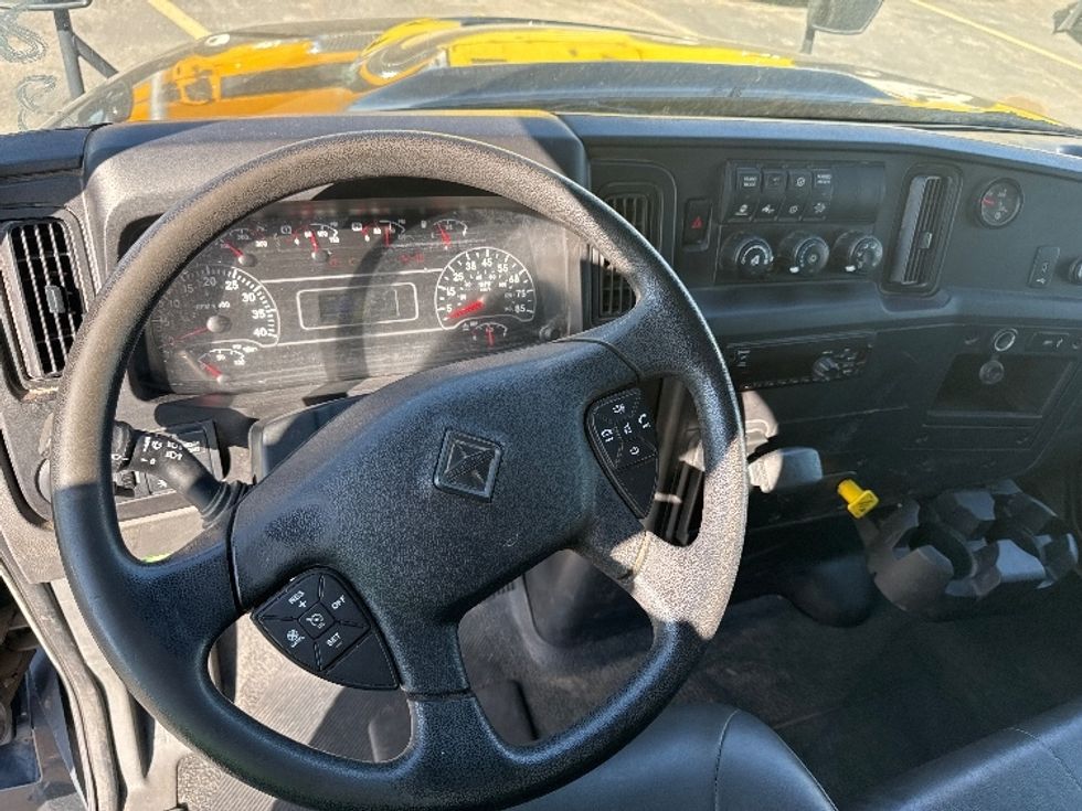 Medium Duty Box Truck-Light and Medium Duty Trucks-International-2020-MV607-El Paso-TX-157,681\n\t\tmiles-$ 51,000 - Image 18