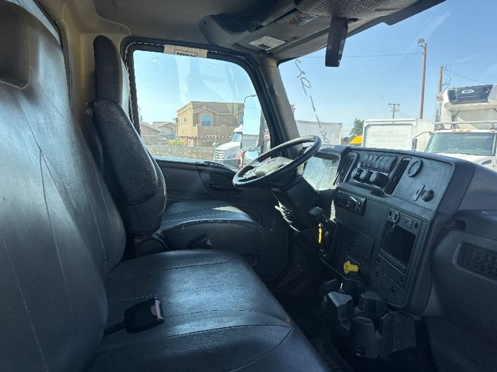 Medium Duty Box Truck-Light and Medium Duty Trucks-International-2020-MV607-El Paso-TX-157,681\n\t\tmiles-$ 51,000 - Image 22