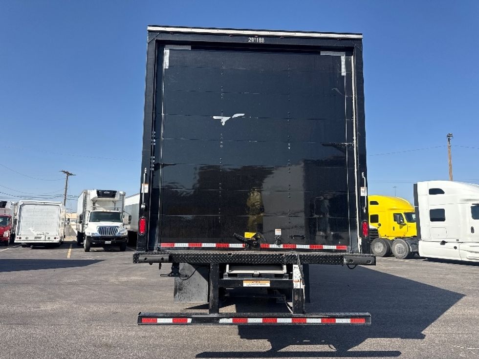 Medium Duty Box Truck-Light and Medium Duty Trucks-International-2020-MV607-El Paso-TX-157,681\n\t\tmiles-$ 51,000 - Image 7