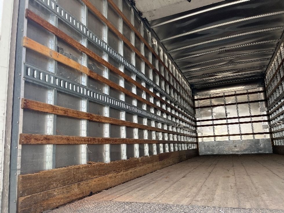 Medium Duty Box Truck-Light and Medium Duty Trucks-International-2020-MV607-El Paso-TX-201,946\n\t\tmiles-$ 47,000 - Image 11