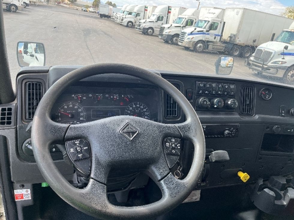 Medium Duty Box Truck-Light and Medium Duty Trucks-International-2020-MV607-El Paso-TX-201,946\n\t\tmiles-$ 47,000 - Image 18
