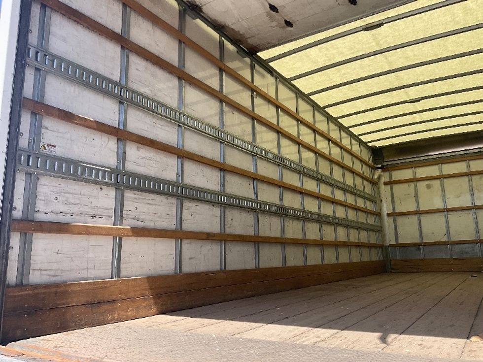 Medium Duty Box Truck-Light and Medium Duty Trucks-International-2020-MV607-El Paso-TX-202,588\n\t\tmiles-$ 46,750 - Image 11