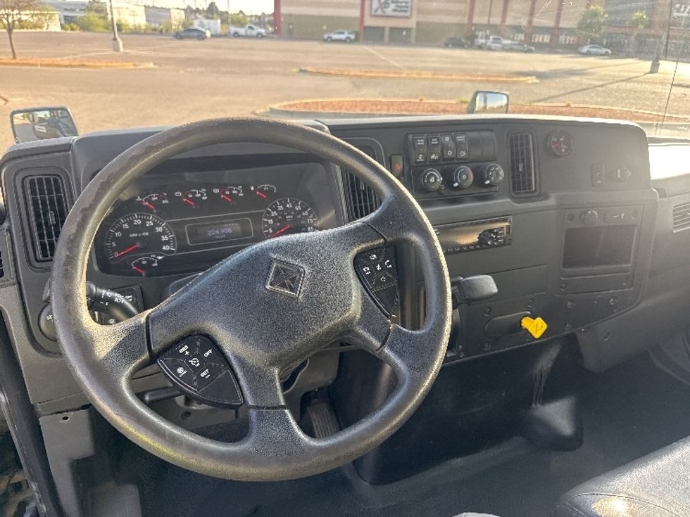Medium Duty Box Truck-Light and Medium Duty Trucks-International-2020-MV607-El Paso-TX-224,936\n\t\tmiles-$ 40,500 - Image 18