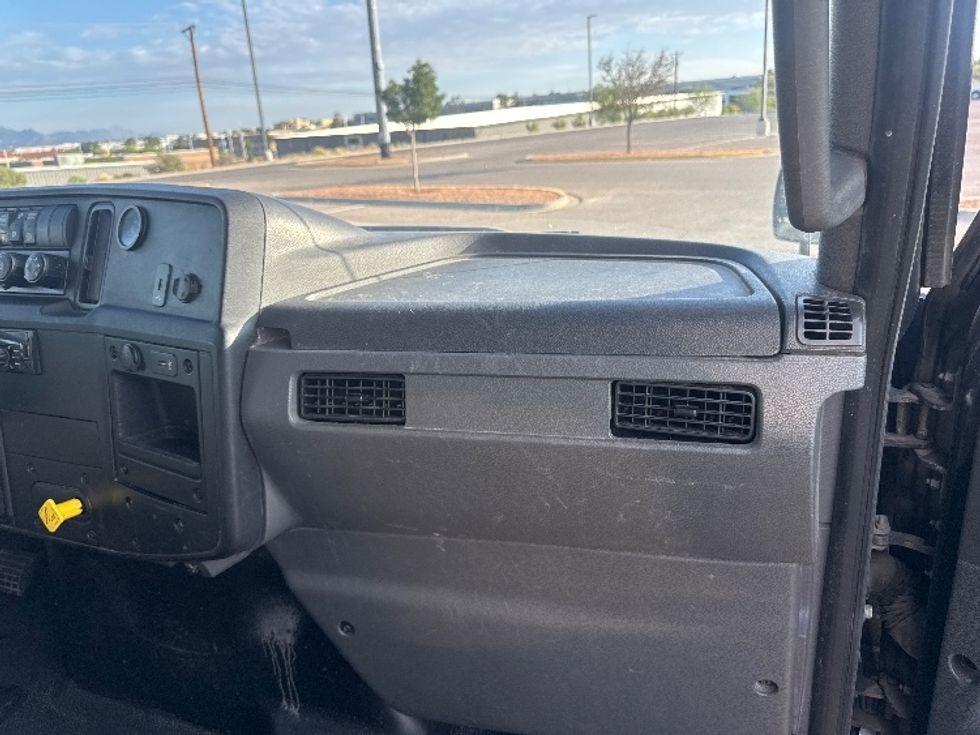 Medium Duty Box Truck-Light and Medium Duty Trucks-International-2020-MV607-El Paso-TX-224,936\n\t\tmiles-$ 40,500 - Image 21