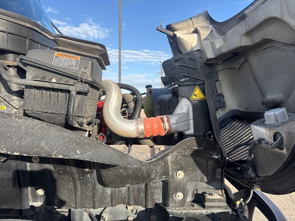 Medium Duty Box Truck-Light and Medium Duty Trucks-International-2020-MV607-El Paso-TX-224,936\n\t\tmiles-$ 40,500 - Image 23