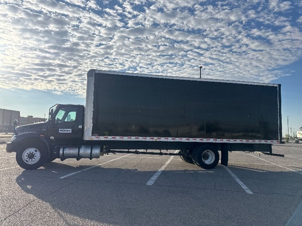 Medium Duty Box Truck-Light and Medium Duty Trucks-International-2020-MV607-El Paso-TX-224,936\n\t\tmiles-$ 40,500 - Image 4