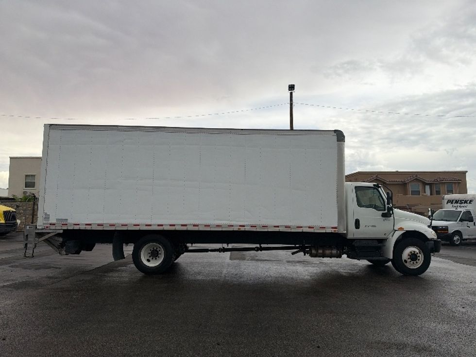 Medium Duty Box Truck-Light and Medium Duty Trucks-International-2020-MV607-El Paso-TX-264,146\n\t\tmiles-$ 42,250 - Image 15