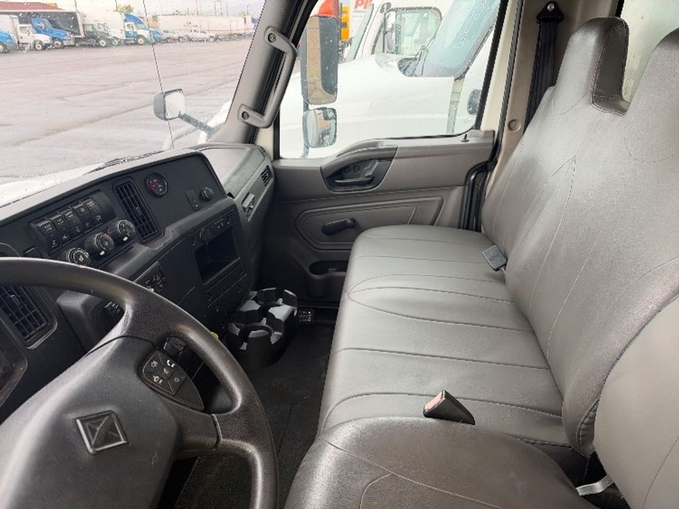 Medium Duty Box Truck-Light and Medium Duty Trucks-International-2020-MV607-El Paso-TX-264,146\n\t\tmiles-$ 42,250 - Image 19