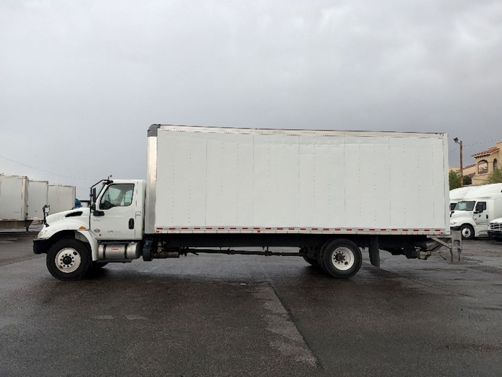 Medium Duty Box Truck-Light and Medium Duty Trucks-International-2020-MV607-El Paso-TX-264,146\n\t\tmiles-$ 42,250 - Image 4