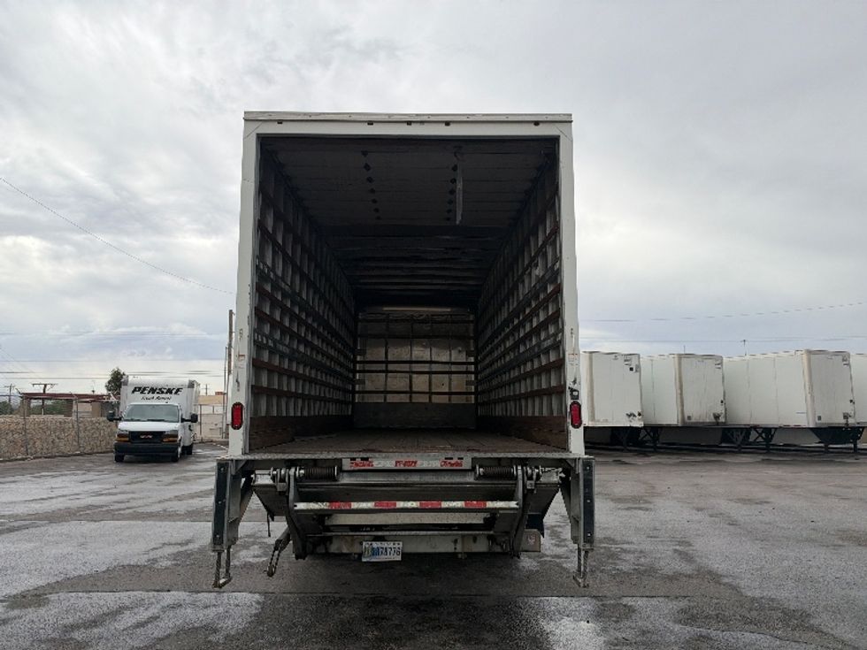 Medium Duty Box Truck-Light and Medium Duty Trucks-International-2020-MV607-El Paso-TX-264,146\n\t\tmiles-$ 42,250 - Image 8