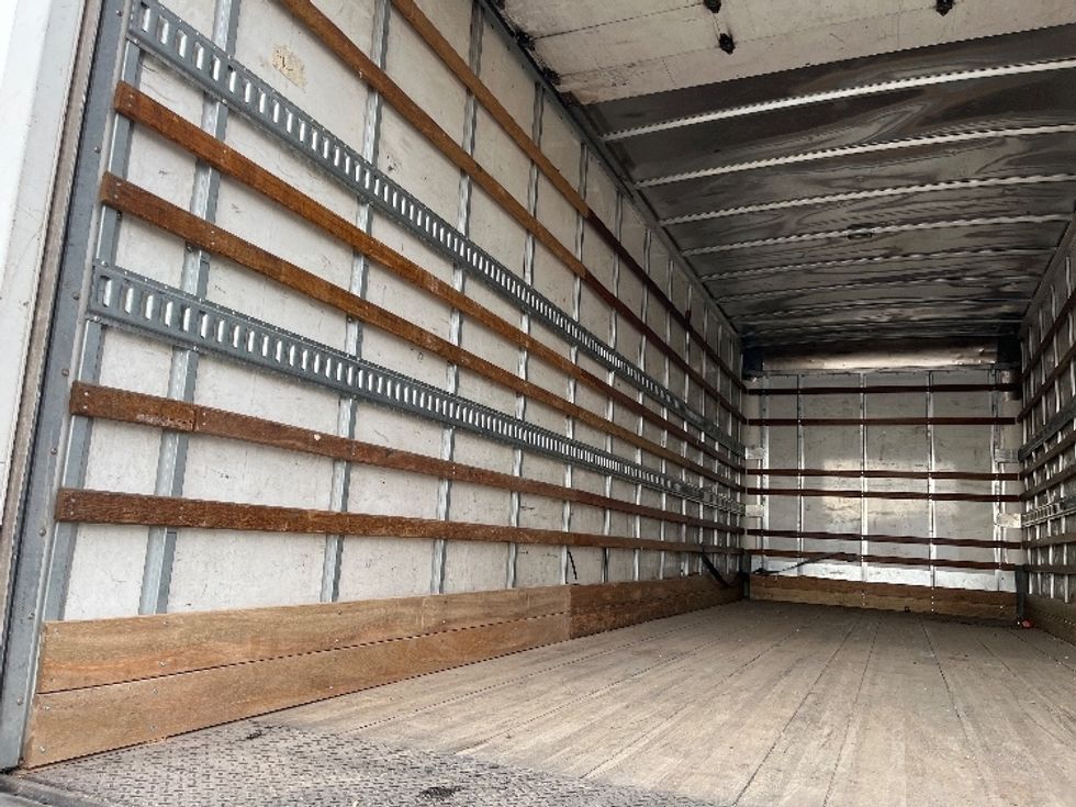 Medium Duty Box Truck-Light and Medium Duty Trucks-International-2020-MV607-El Paso-TX-269,340\n\t\tmiles-$ 34,750 - Image 11