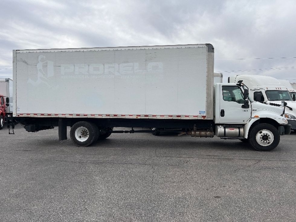 Medium Duty Box Truck-Light and Medium Duty Trucks-International-2020-MV607-El Paso-TX-269,340\n\t\tmiles-$ 34,750 - Image 15