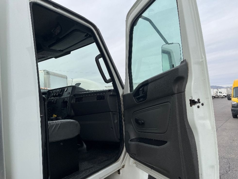 Medium Duty Box Truck-Light and Medium Duty Trucks-International-2020-MV607-El Paso-TX-269,340\n\t\tmiles-$ 34,750 - Image 20