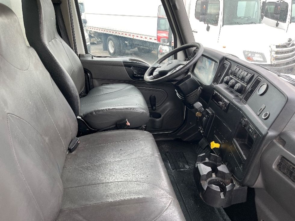 Medium Duty Box Truck-Light and Medium Duty Trucks-International-2020-MV607-El Paso-TX-269,340\n\t\tmiles-$ 34,750 - Image 22