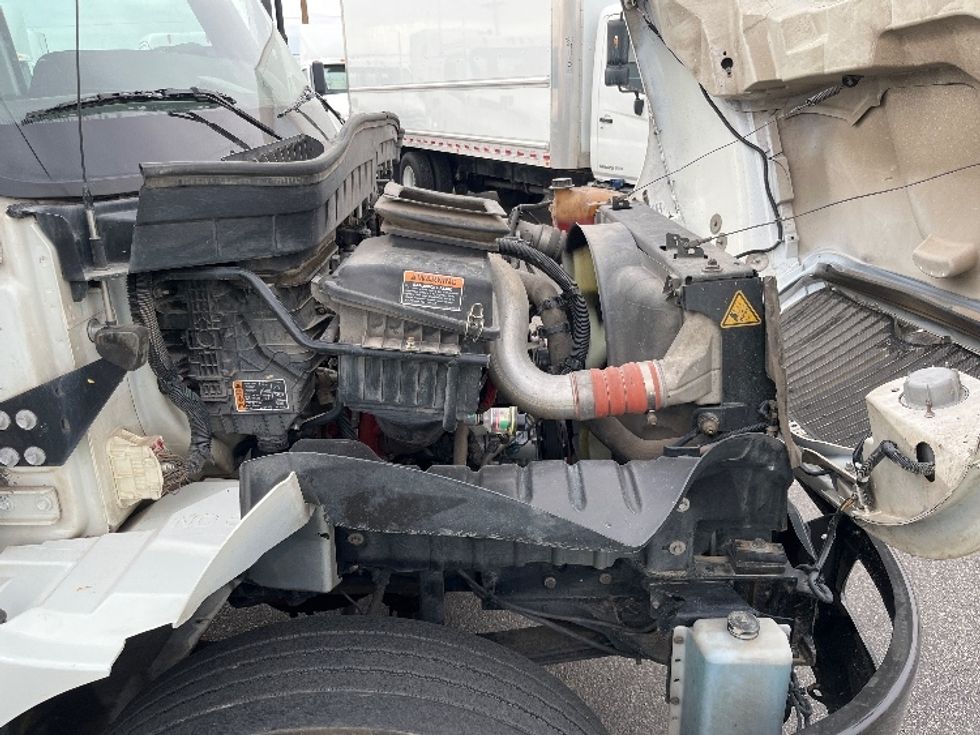 Medium Duty Box Truck-Light and Medium Duty Trucks-International-2020-MV607-El Paso-TX-269,340\n\t\tmiles-$ 34,750 - Image 23