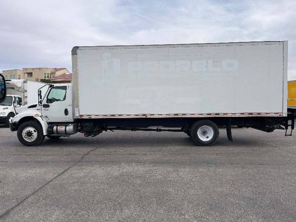 Medium Duty Box Truck-Light and Medium Duty Trucks-International-2020-MV607-El Paso-TX-269,340\n\t\tmiles-$ 34,750 - Image 4