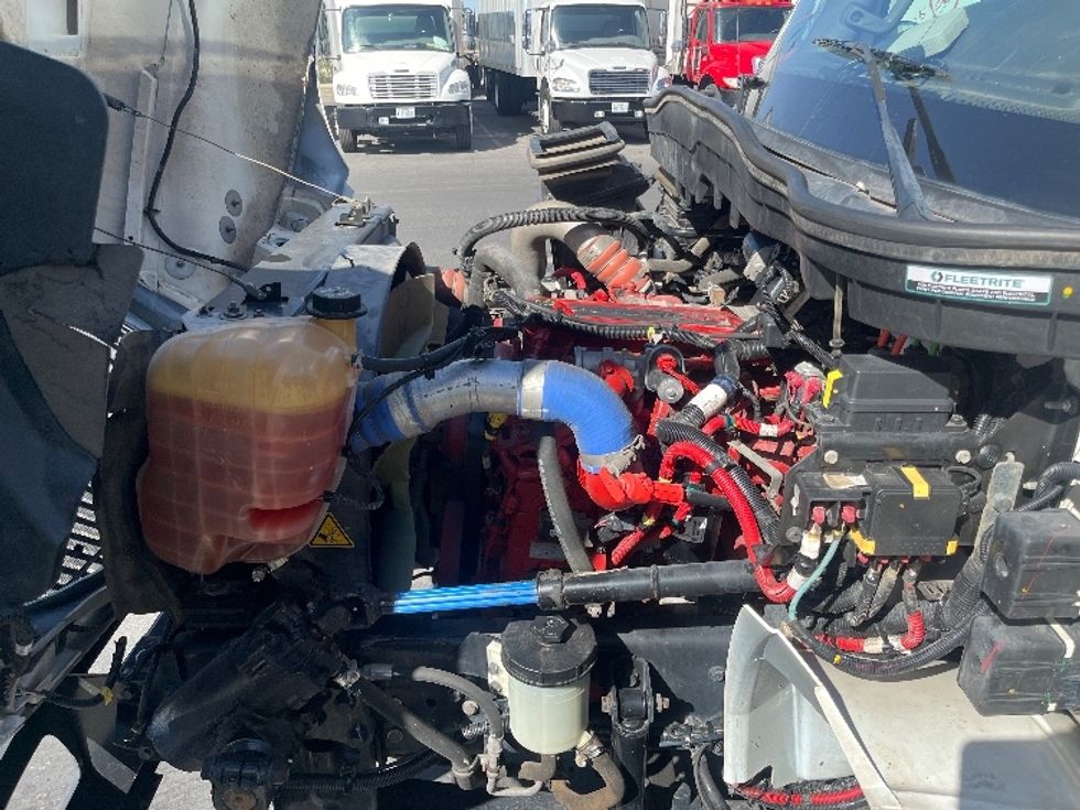 Medium Duty Box Truck-Light and Medium Duty Trucks-International-2020-MV607-El Paso-TX-278,164\n\t\tmiles-$ 33,250 - Image 24