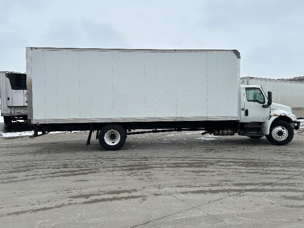 Medium Duty Box Truck-Light and Medium Duty Trucks-International-2020-MV607-Elkhart-IN-142,861\n\t\tmiles-$ 48,500 - Image 14