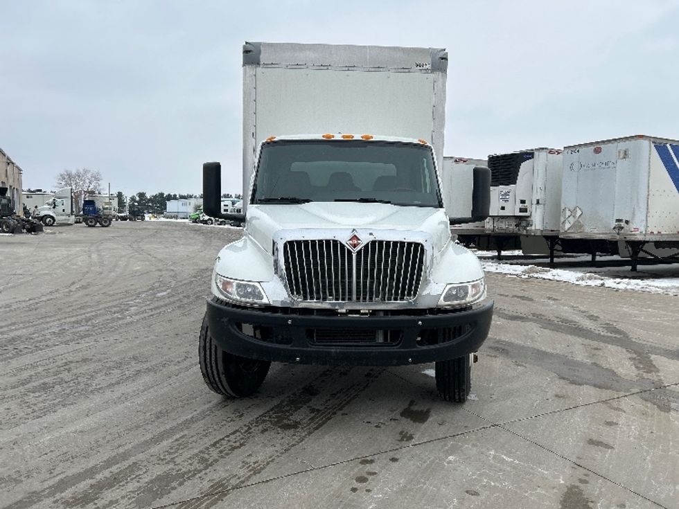 Medium Duty Box Truck-Light and Medium Duty Trucks-International-2020-MV607-Elkhart-IN-142,861\n\t\tmiles-$ 48,500 - Image 2
