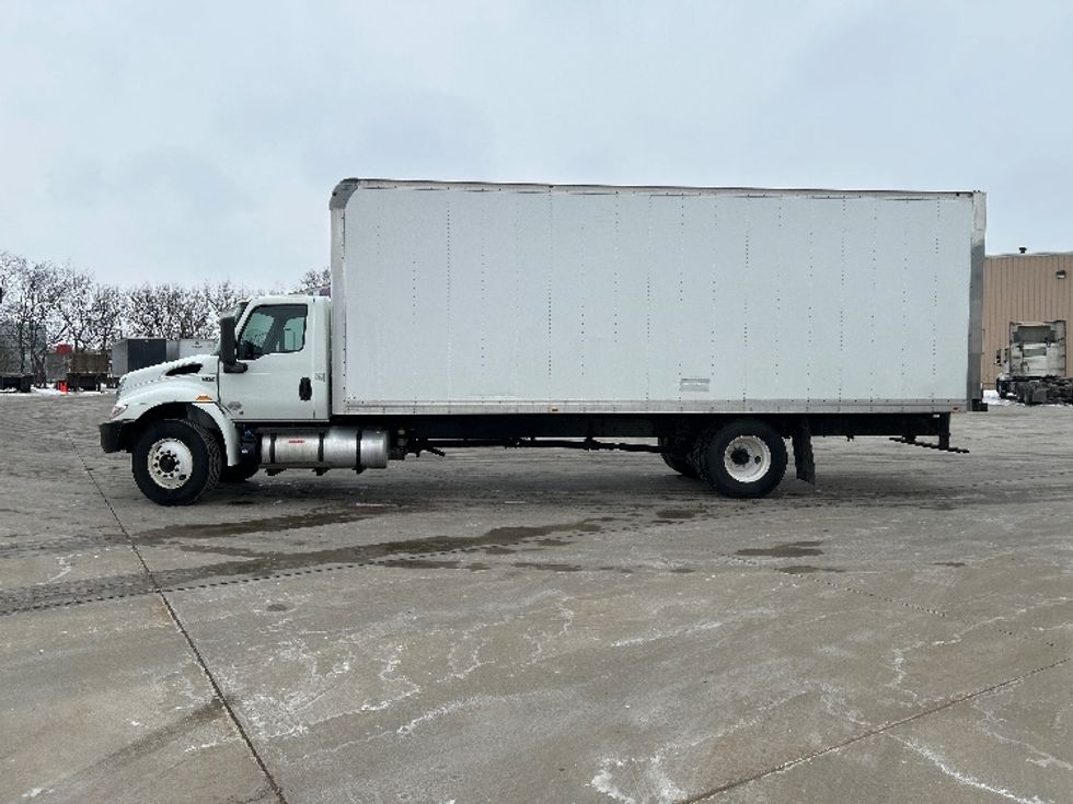 Medium Duty Box Truck-Light and Medium Duty Trucks-International-2020-MV607-Elkhart-IN-142,861\n\t\tmiles-$ 48,500 - Image 4