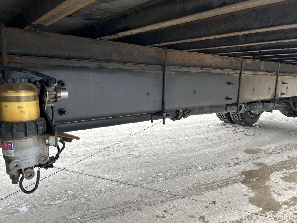 Medium Duty Box Truck-Light and Medium Duty Trucks-International-2020-MV607-Elkhart-IN-142,861\n\t\tmiles-$ 48,500 - Image 5