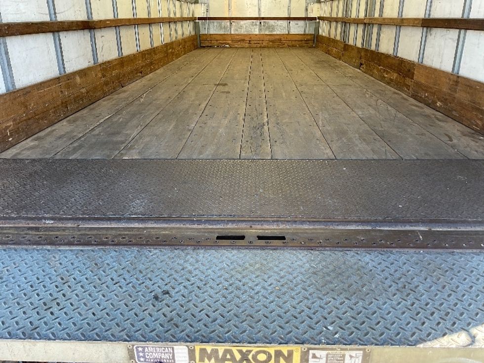 Medium Duty Box Truck-Light and Medium Duty Trucks-International-2020-MV607-Elkhart-IN-168,362\n\t\tmiles-$ 54,000 - Image 10